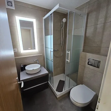 Peak - Aare Jungfrau Ag *